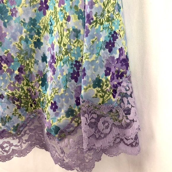 Victoria’s Secret sheer floral chemise S - Picture 9 of 16